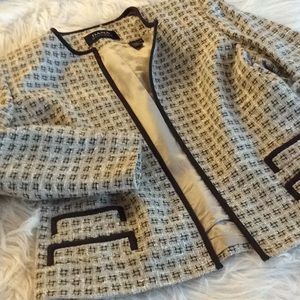 💞DANA BUCHMAN 💞beautiful blazer